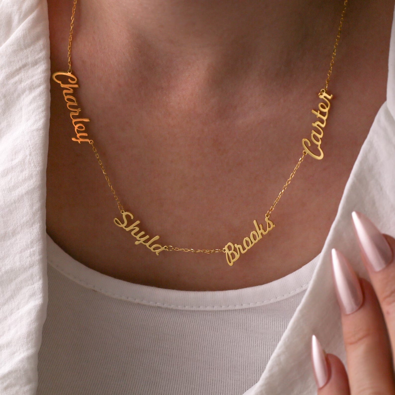 MULTI NAME NECKLACE